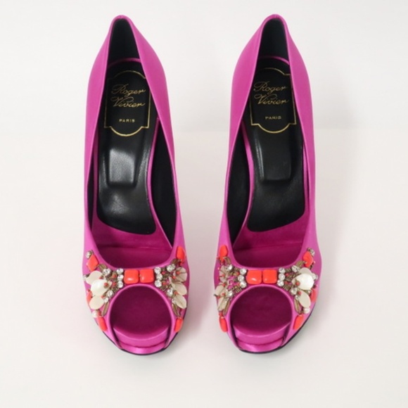 NEW Roger Vivier Pump Fuchsia Embellished Satin - Picture 8 of 8